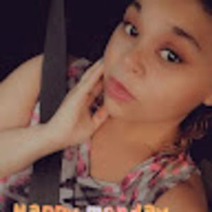 Meet your Posher, Monique